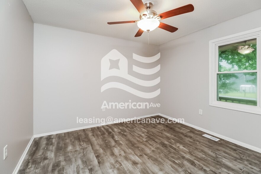 Building Photo - 138 Cliffwood Cir