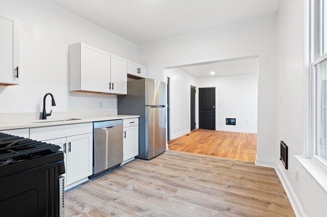 Building Photo - 2 Bed 1 bath House