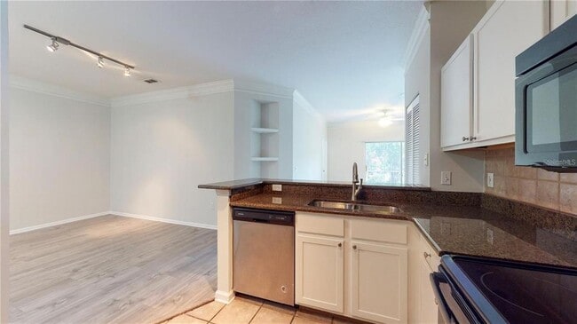 Building Photo - 4207 S Dale Mabry Hwy