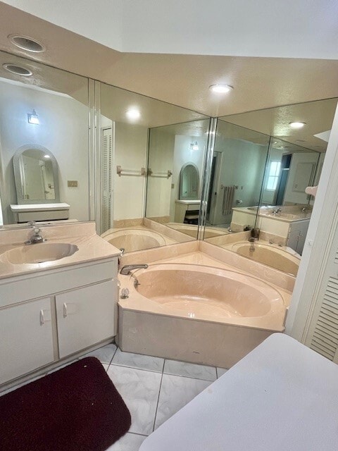 Building Photo - 5638 Country Lakes Dr