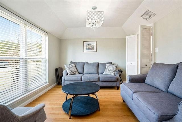 Building Photo - 2522 Crestedge Dr