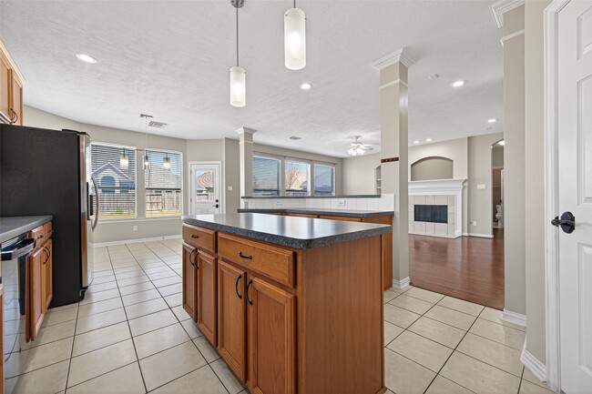 Building Photo - 12414 Montebello Manor Ln