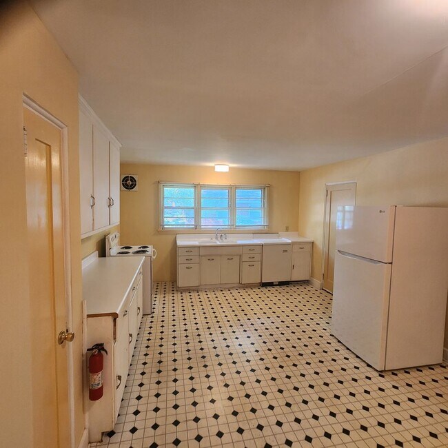Building Photo - Duplex for Rent Louisburg NC