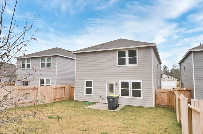 Building Photo - 15291 Abella Dr