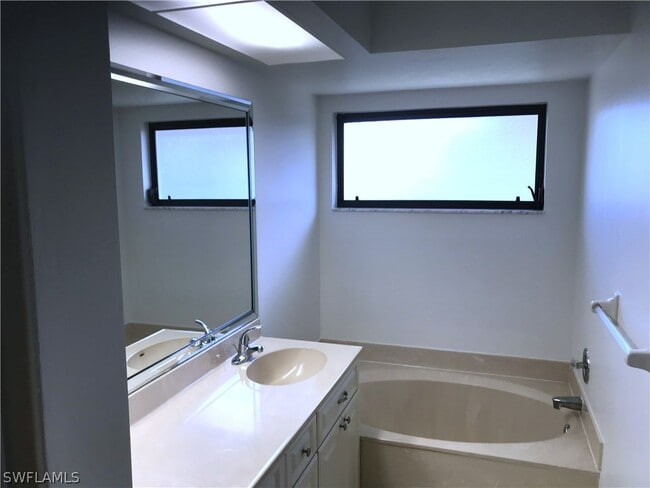 Building Photo - 1200 Ludlam Ct