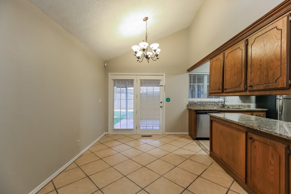 Building Photo - 8117 Turtle Dove Dr