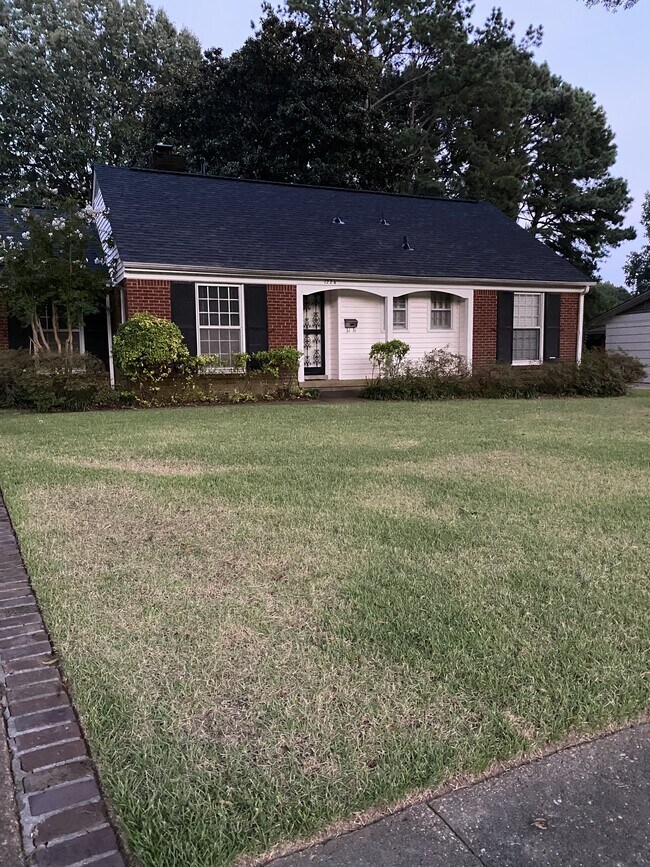 Building Photo - 1224 Merrycrest Dr