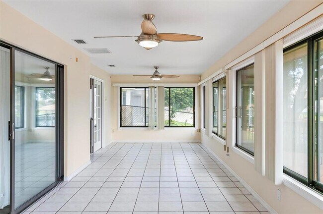 Building Photo - 20 Conley Ct