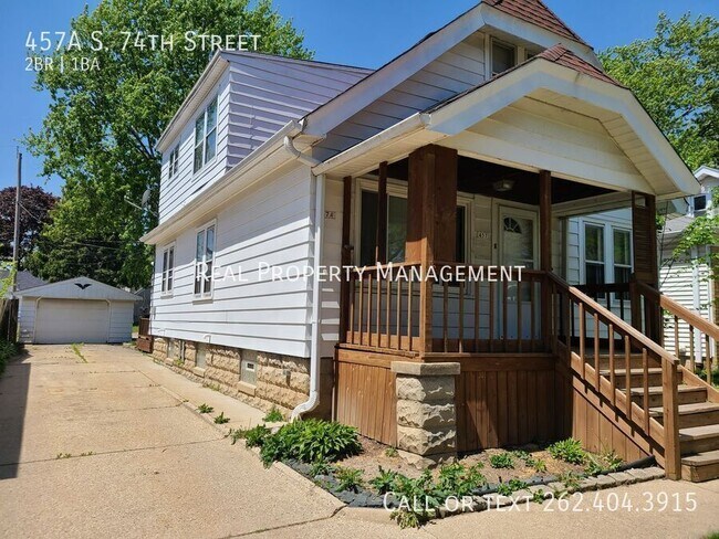 Building Photo - 457 A S 74th St