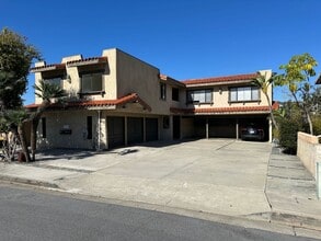 Building Photo - MON250