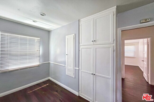 Building Photo - 15106 San Jose St