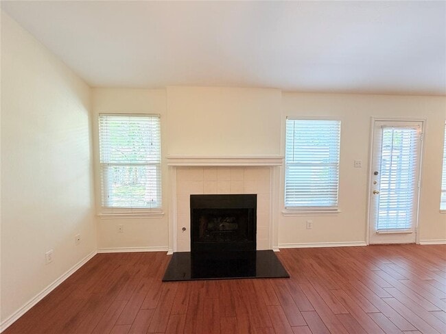 Building Photo - 1703 Hatch Rd