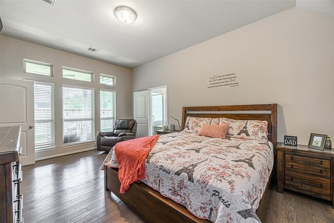 Building Photo - 143 Sunrise Haven Dr