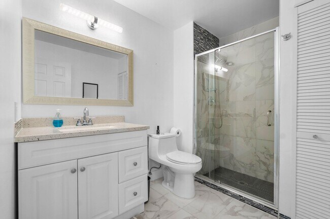 Building Photo - 8436 Cypress Ln