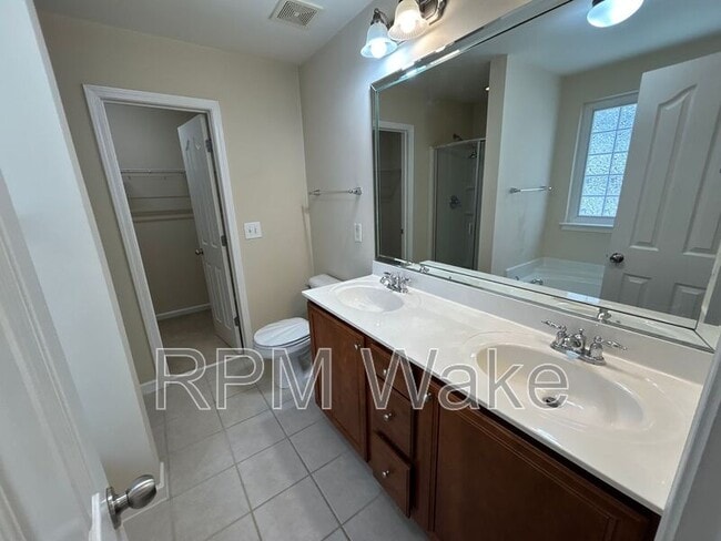 Building Photo - 7833 Cape Charles Dr
