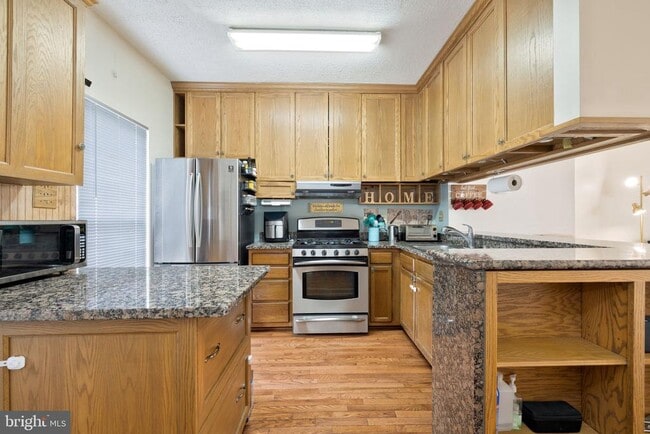Building Photo - 7248 Stover Dr