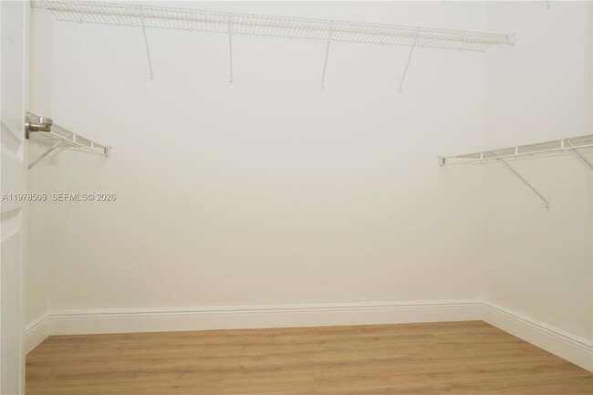 Building Photo - 9701 Blue Isle Bay