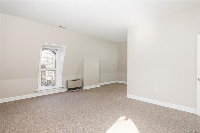 Building Photo - 414 Franklin St