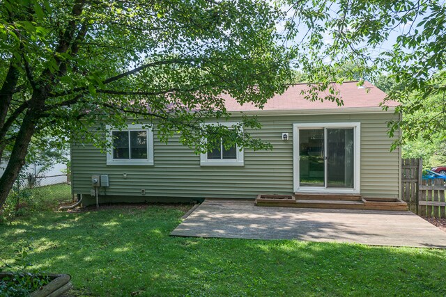 Building Photo - 2135 Winewood Ave