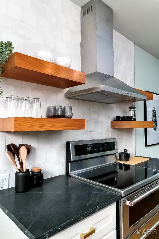 Building Photo - 4166 Russell Blvd