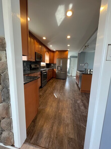 Building Photo - 2132 Durham Rd