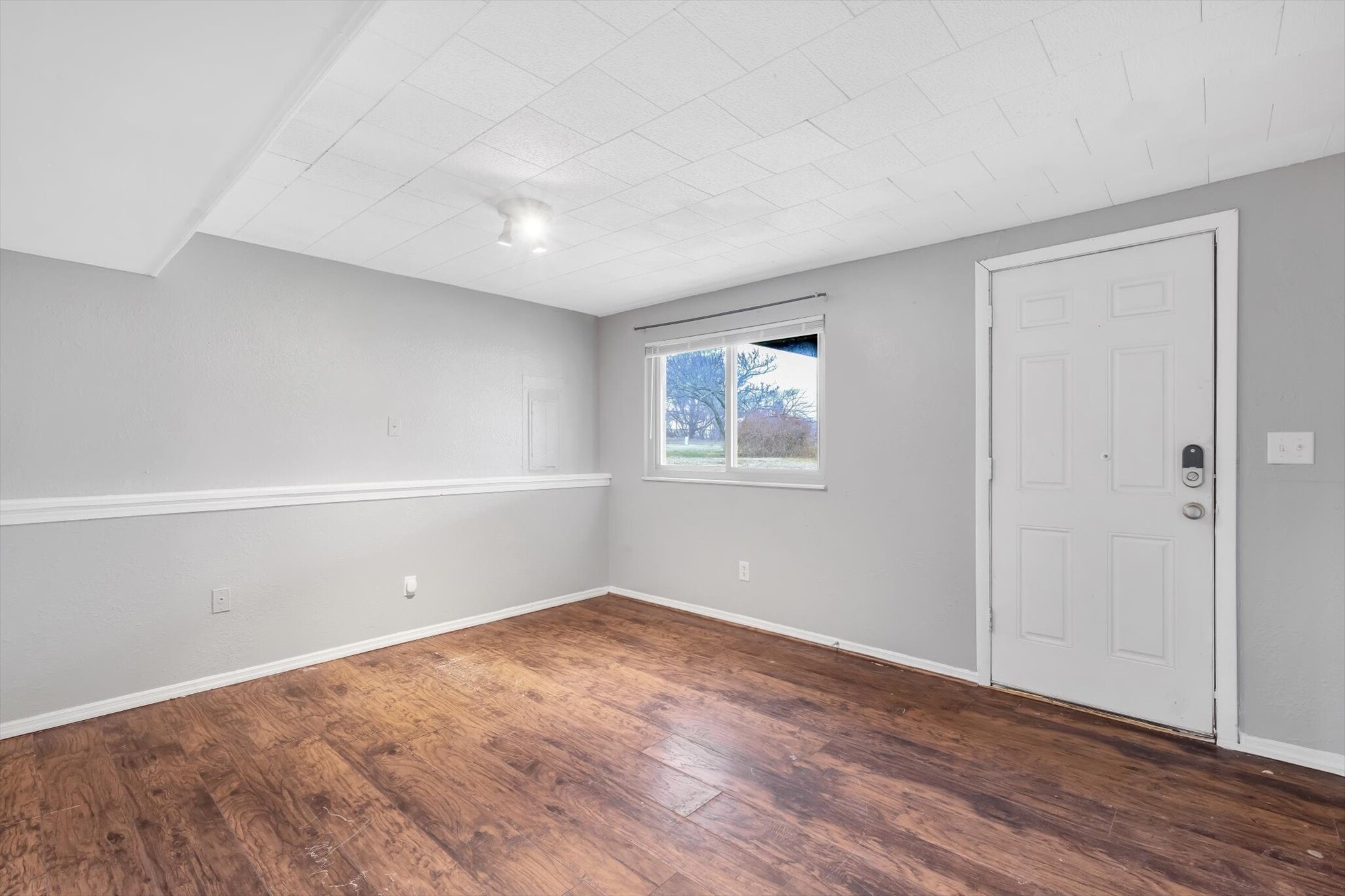 Building Photo - 2534 Millvalley Dr