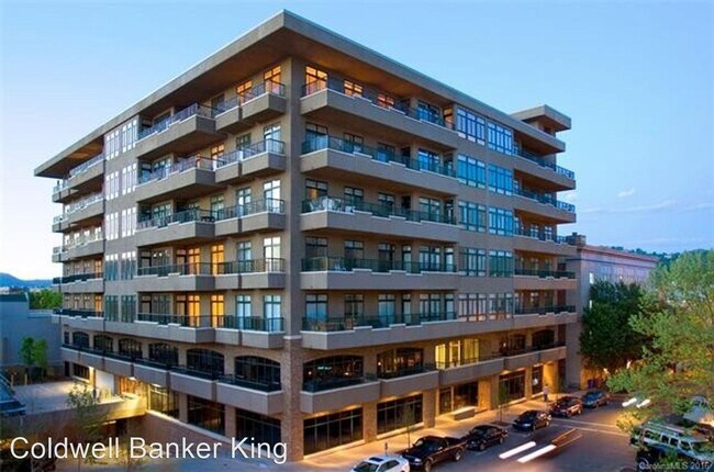 Building Photo - 2 br, 2 bath House - 21 Battery Park Avenue