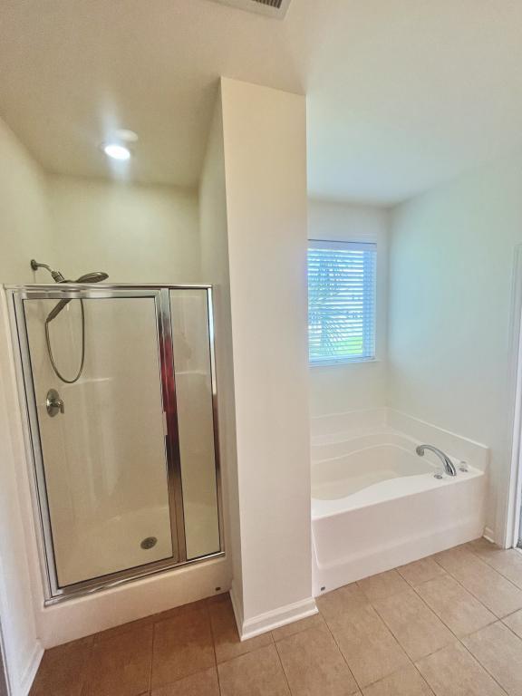 Building Photo - 425 Tiburon Dr