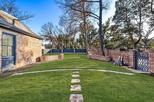 Building Photo - 1 Willow Wood Cir