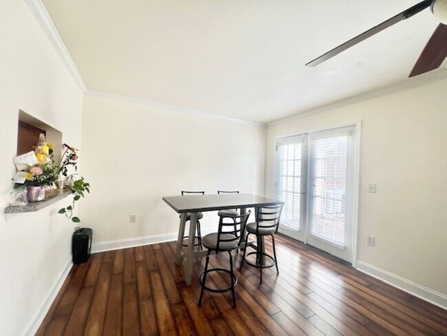 Building Photo - 558 Wingspan Way