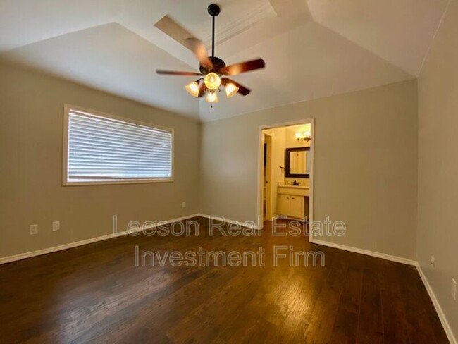 Building Photo - 4814 General Ewell Dr