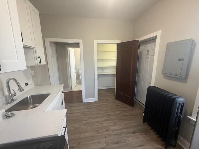 Building Photo - 2208 S 57th Ave