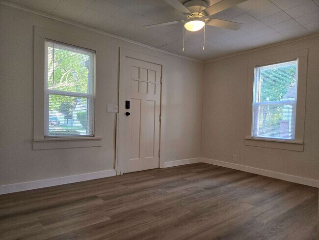 Building Photo - Room to Roam — Updated 2 Bed with Huge Yard & 2-Car Garage