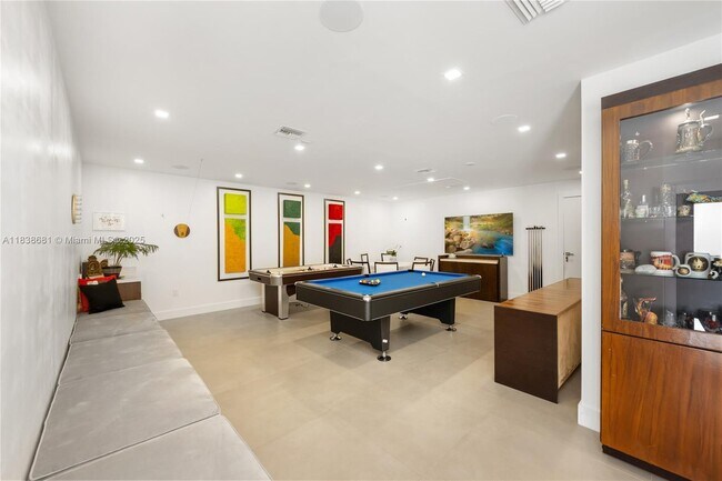 Building Photo - 9465 NW 52nd Doral Ln