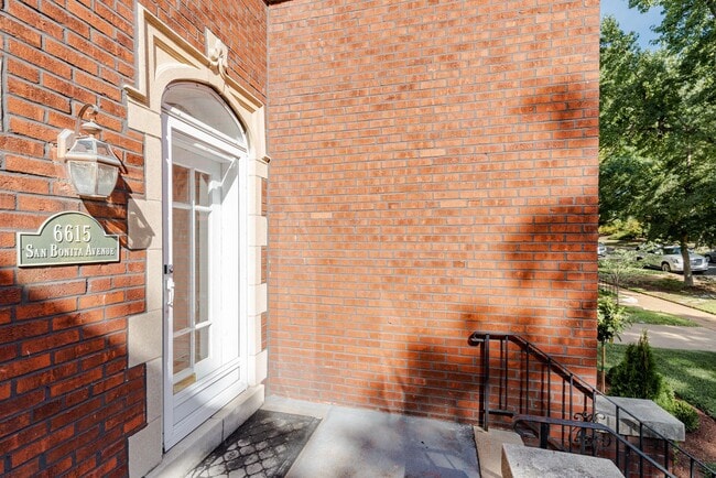 Building Photo - 6615 San Bonita Ave