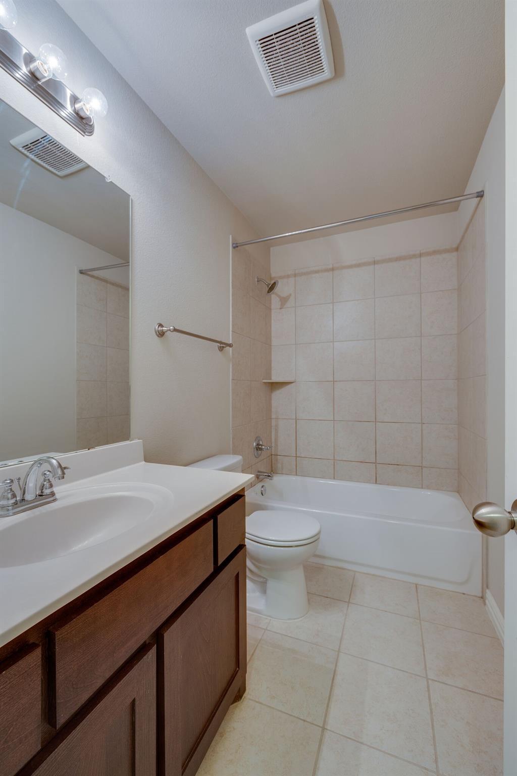 Building Photo - 4411 Samarth St