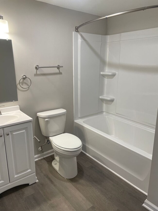 Building Photo - 816 Efird St