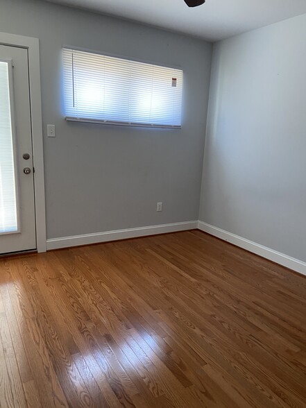Back Bedroom - 2306 Parkwood Ave