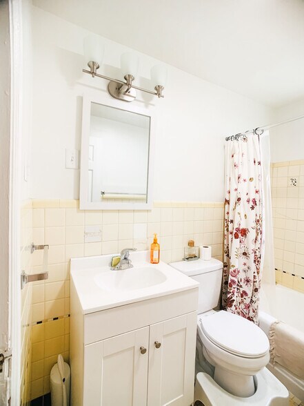 Bathroom #2 - 6408 Kennedy Ave