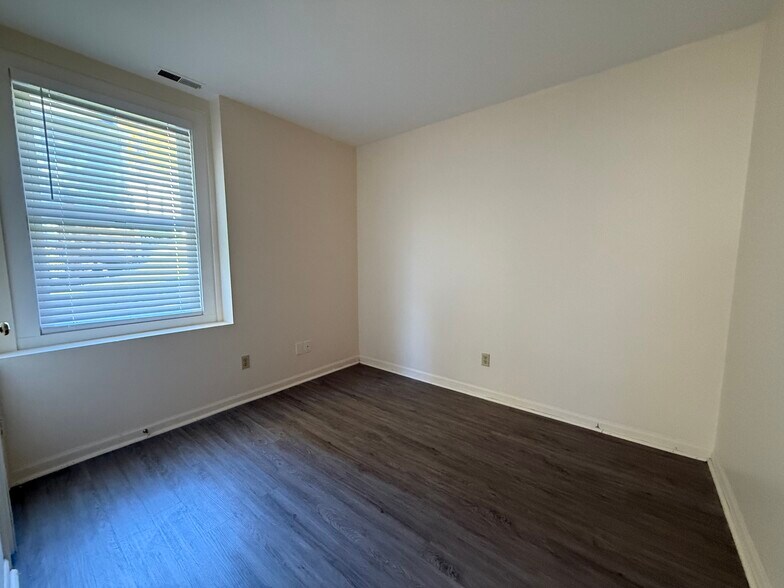 Building Photo - 1479 Slaterville Rd