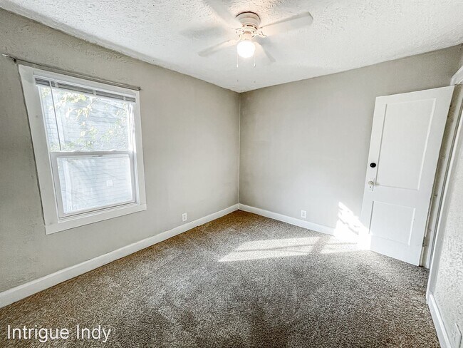 Building Photo - 2 br, 1 bath House - 2230 Woodlawn Ave