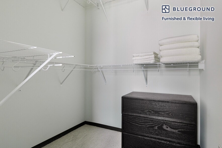 Building Photo - 1454 W Randolph St