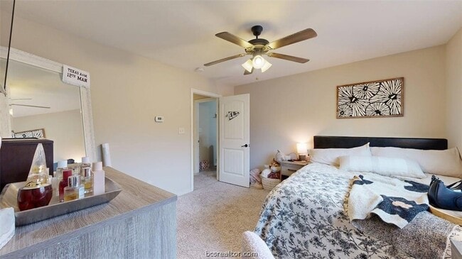 Building Photo - 458 Chimney Hill Dr