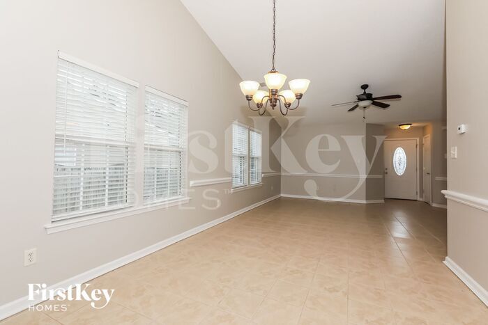 Building Photo - 1007 Washburn Ct