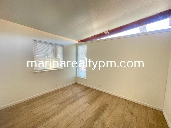 Building Photo - Vallejo 3BR/1BA Single-Family Home with Garage & Large Backyard