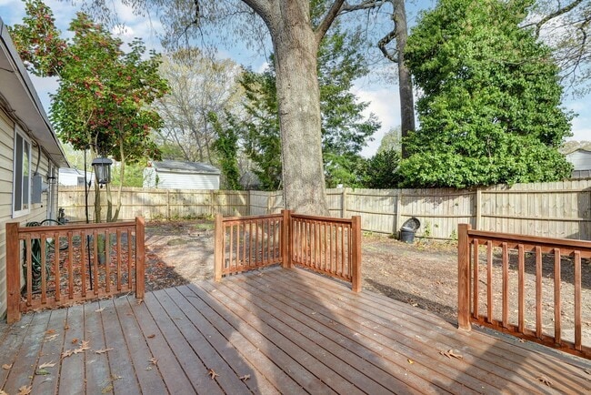 Building Photo - Charming Rental Home in Hampton!