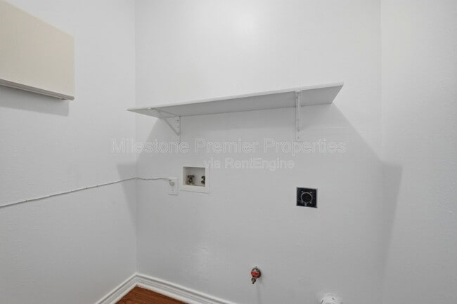 Building Photo - 2000 Monte Cristo Way