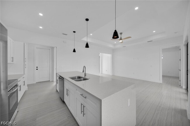 Building Photo - 3543 NE 14th Pl