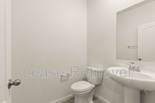 Building Photo - 2385 Sather St