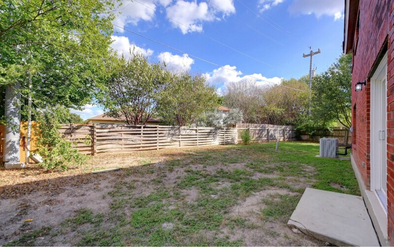 Building Photo - 2230 Juniper Hill